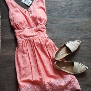 ⚡FLASH SALE⚡⛈NWT💕Embroidered Dress💕